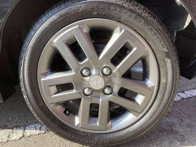 デリカミニ Ｇ　プレミアム　リミテッドエディション　９型ナビ・フルセグＴＶ・全周囲カメラ　（13枚目）