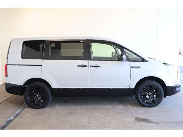 デリカＤ：５ シャモニー　１１型ナビ・フルセグＴＶ・バックカメラ　アイドリングＳ　アクティブクルーズコントロール　イモビ　衝突被害軽減装置　Ｂモニター　１オーナー　助手席エアバッグ　地デジＴＶ　電動リアゲート　４ＷＤ　記録簿（15枚目）