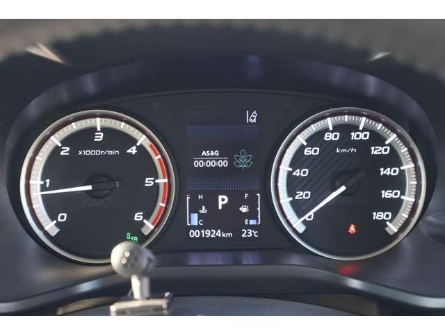 デリカＤ：５ シャモニー　１１型ナビ・フルセグＴＶ・バックカメラ　アイドリングＳ　アクティブクルーズコントロール　イモビ　衝突被害軽減装置　Ｂモニター　１オーナー　助手席エアバッグ　地デジＴＶ　電動リアゲート　４ＷＤ　記録簿（20枚目）