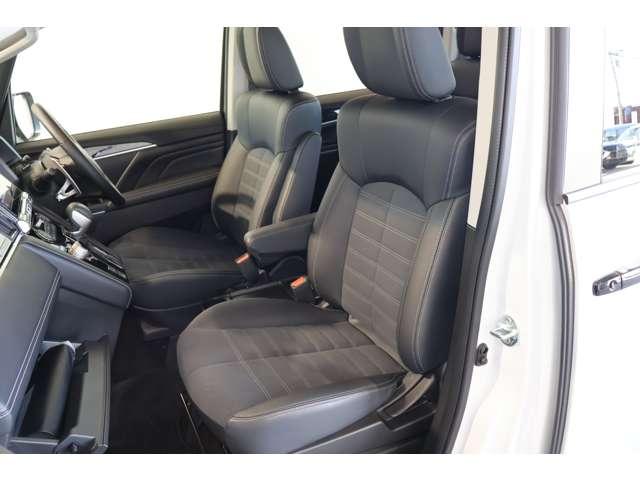 デリカＤ：５ シャモニー　１１型ナビ・フルセグＴＶ・バックカメラ　アイドリングＳ　アクティブクルーズコントロール　イモビ　衝突被害軽減装置　Ｂモニター　１オーナー　助手席エアバッグ　地デジＴＶ　電動リアゲート　４ＷＤ　記録簿（4枚目）