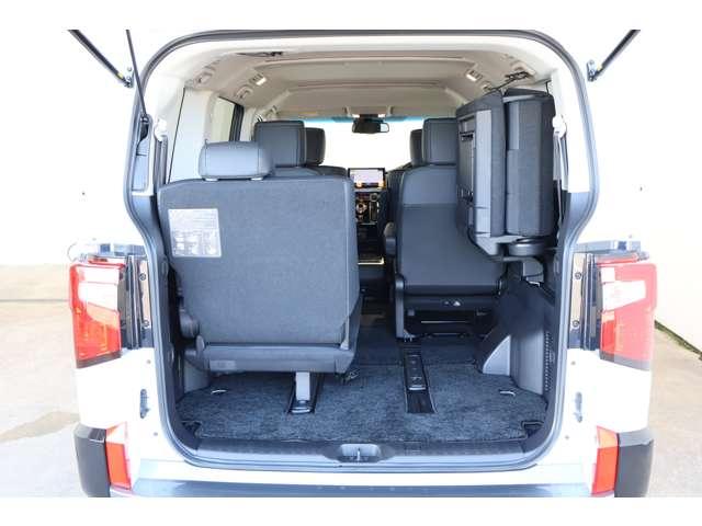 デリカＤ：５ シャモニー　１１型ナビ・フルセグＴＶ・バックカメラ　アイドリングＳ　アクティブクルーズコントロール　イモビ　衝突被害軽減装置　Ｂモニター　１オーナー　助手席エアバッグ　地デジＴＶ　電動リアゲート　４ＷＤ　記録簿（7枚目）