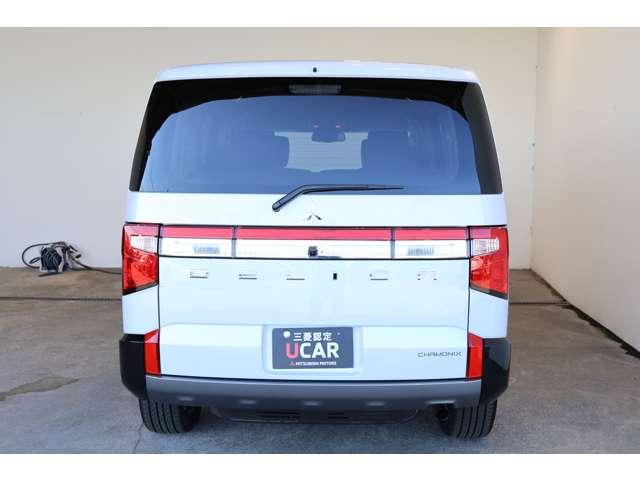 デリカＤ：５ シャモニー　１１型ナビ・フルセグＴＶ・バックカメラ　アイドリングＳ　アクティブクルーズコントロール　イモビ　衝突被害軽減装置　Ｂモニター　１オーナー　助手席エアバッグ　地デジＴＶ　電動リアゲート　４ＷＤ　記録簿（16枚目）