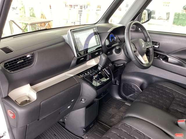 デリカミニ Ｔ　プレミアム　９型ナビ・フルセグＴＶ・全周囲カメラ　ＥＴＣ車載器　フルセグＴＶ　ＬＥＤランプ　クルコン　キーレスエントリー　ＡＢＳ　禁煙　エアバッグ　パワステ　ベンチシート　オートエアコン　ターボ車　フロントカメラ（3枚目）