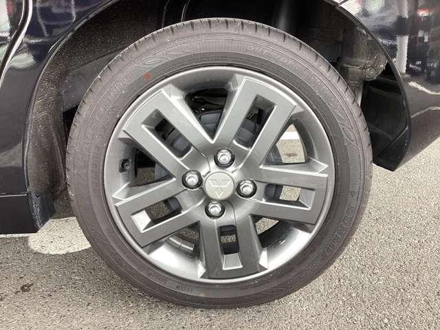 デリカミニ Ｔ　プレミアム　９型ナビ・フルセグＴＶ・全周囲カメラ　ＥＴＣ車載器　フルセグＴＶ　ＬＥＤランプ　クルコン　キーレスエントリー　ＡＢＳ　禁煙　エアバッグ　パワステ　ベンチシート　オートエアコン　ターボ車　フロントカメラ（13枚目）