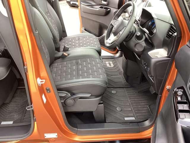 デリカミニ T プレミアム リミテッドエディション 弊社社有車 Mナビ TV マイパイロット (4枚目)