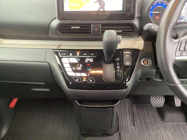 デリカミニ Ｇ　プレミアム　弊社ＦＣレンタカー　Ｍナビ　ＴＶ　マイパイロット　ＬＥＤ　Ａクルコン　シートヒーター　ＥＴＣ　ベンチシート　エアコン　コーナーセンサー　パワステ　アルミホイール　キーレスエントリー　エアバッグ　ＡＢＳ（12枚目）