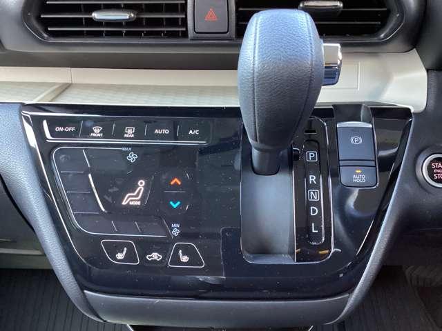 デリカミニ Ｇ　プレミアム　９型ナビ・フルセグＴＶ・全周囲カメラ　１オーナー　ＬＥＤ　Ａクルコン　シートヒーター　ＥＴＣ　ベンチシート　エアコン　コーナーセンサー　パワステ　アルミホイール　キーレスエントリー　エアバッグ　禁煙車（8枚目）