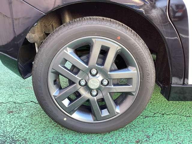 デリカミニ Ｇ　プレミアム　９型ナビ・フルセグＴＶ・全周囲カメラ　１オーナー　ＬＥＤ　Ａクルコン　シートヒーター　ＥＴＣ　ベンチシート　エアコン　コーナーセンサー　パワステ　アルミホイール　キーレスエントリー　エアバッグ　禁煙車（13枚目）