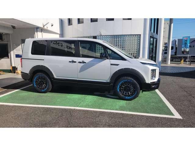 デリカD:5 シャモニー FCレンタカー カスタム仕様 前後ドラレコ アイドリングS アクティブクルーズコントロール イモビ 衝突被害軽減装置 Bモニター サイドカメラ ETC 助手席エアバッグ 地デジTV 電動リアゲート(9枚目)