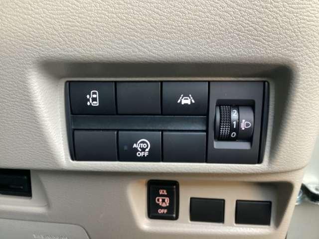 車線逸脱警報システムや車線逸脱防止支援機能をはじめとする安全装備や快適装備が充実しています♪