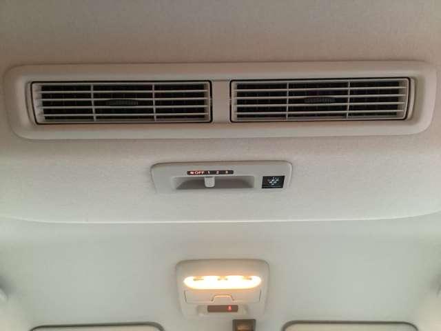 広く高い室内の冷暖房効果を高めるサーキュレーター装備！