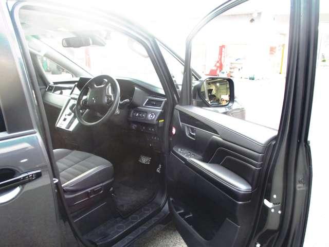 デリカD:5 シャモニー 元レンタカー カスタム仕様 純正ナビ アイドリングS アクティブクルーズコントロール イモビ 衝突被害軽減装置 Bモニター サイドカメラ 助手席エアバッグ 地デジTV 電動リアゲート 4WD 記録簿(4枚目)