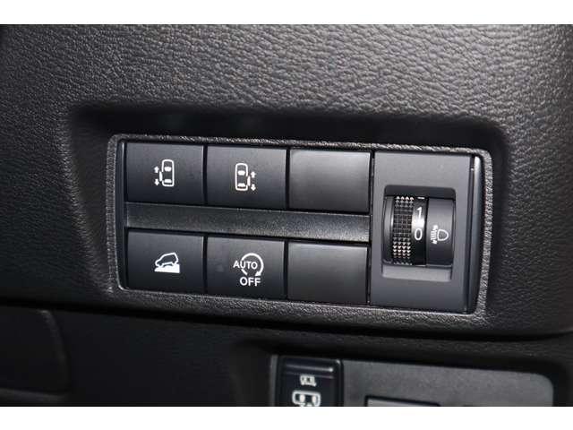 デリカミニ Ｔ　プレミアム　純正ナビ　地デジＴＶ　全方位カメラ　衝突軽減装置　ターボエンジン　記録簿付　ナビＴＶ　寒冷地　パワステ　フルタイム４ＷＤ　エアバッグ　ＬＥＤヘッド　ＥＳＣ　サイドカメラ　クルコン　インテリキー　ＡＢＳ（10枚目）