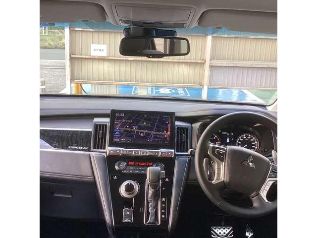 デリカD:5 シャモニー 11型ナビ・フルセグTV・全周囲カメラ アイドリングS アクティブクルーズコントロール イモビ 衝突被害軽減装置 Bモニター 1オーナー サイドカメラ 助手席エアバッグ 地デジTV 電動リアゲート(3枚目)