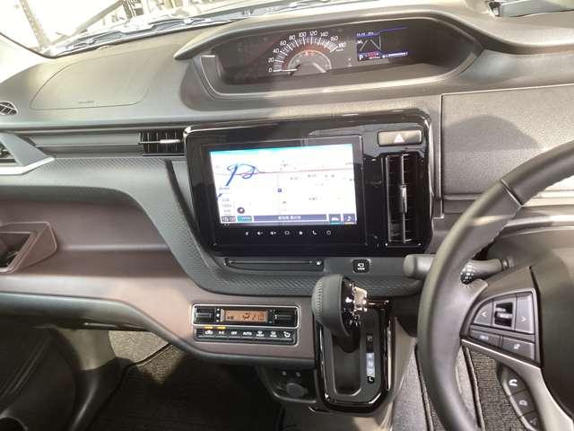 デリカD:2 カスタムハイブリッドMV全方位カメラ付ナビパッケージ メモリーナビ・フルセグTV・全周囲カメラ フルセグテレビ 両側自動ドア ワンオーナー LED 禁煙 パーキングセンサー スマートキー メモリーナビ シートヒーター アイドリングストップ ASC(3枚目)