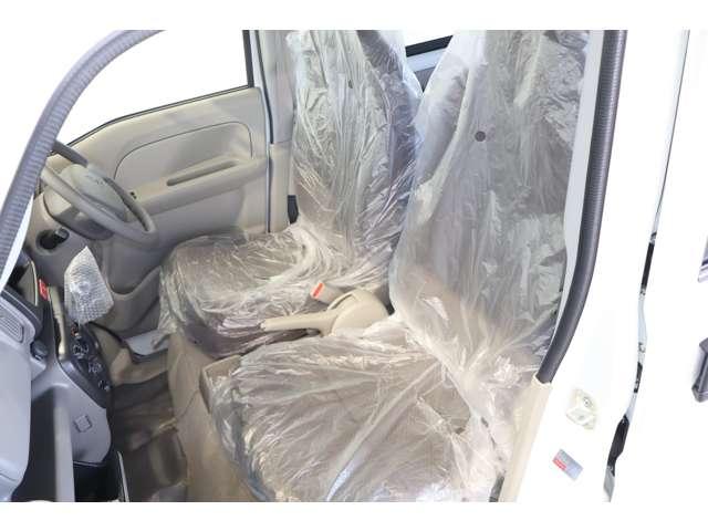 ミニキャブバン Ｍ　２ＷＤ　△▼雹被害車両▼△　未使用車　・エマージェンシーブレーキ・前後誤発進抑制・車線逸脱警報・横滑り防止＋トラクションＣ・リヤパーキングソナー・１ＤＩＮ－ＡＭ／ＦＭラジオ・フロントパワーウィンドウ・（15枚目）