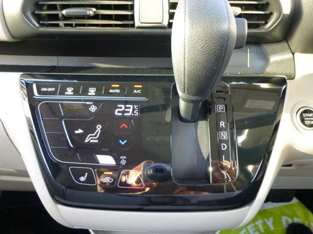 ｅＫスペース Ｇ　２ＷＤ・ハンズフリー機能付き両側オートスライド・純正９インチナビ・ルームミラー表示バックカメラ・ＬＥＤヘッドライト・前席シートヒータ・パーキングソナー・タッチパネルフルオートエアコン・スマートキー（8枚目）