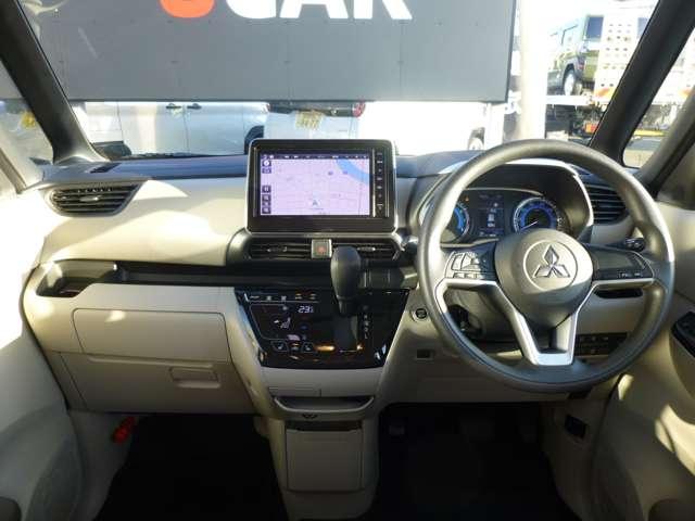 ｅＫスペース Ｇ　２ＷＤ・ハンズフリー機能付き両側オートスライド・純正９インチナビ・ルームミラー表示バックカメラ・ＬＥＤヘッドライト・前席シートヒータ・パーキングソナー・タッチパネルフルオートエアコン・スマートキー（10枚目）