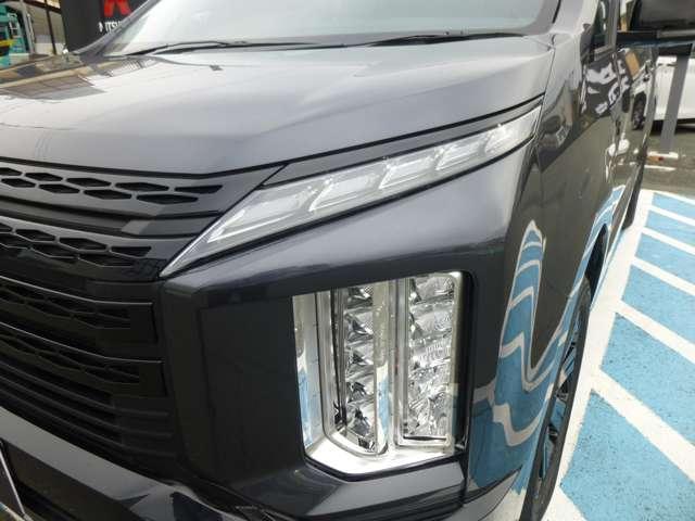 デリカD:5 シャモニー 8人乗り オートステップ装着車 ・ALPINE製11インチナビ・アラウンドモニタ・レーダークルーズC・ブラインドスポット&リヤトラフィックモニタ・ステアリング+前席シートヒータ・電動テールゲート(12枚目)