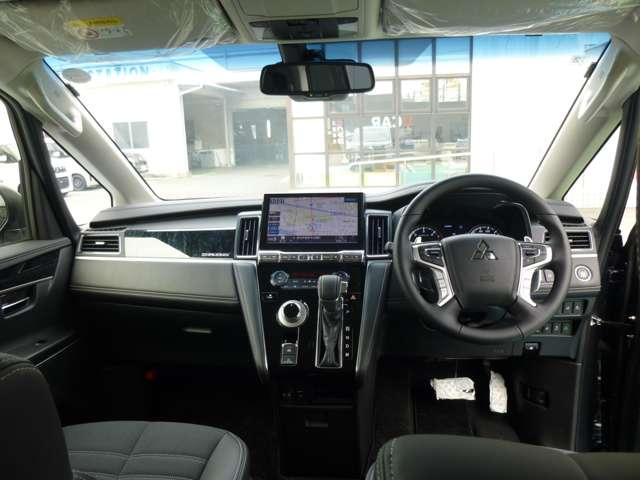 デリカD:5 シャモニー 8人乗り オートステップ装着車 ・ALPINE製11インチナビ・アラウンドモニタ・レーダークルーズC・ブラインドスポット&リヤトラフィックモニタ・ステアリング+前席シートヒータ・電動テールゲート(13枚目)