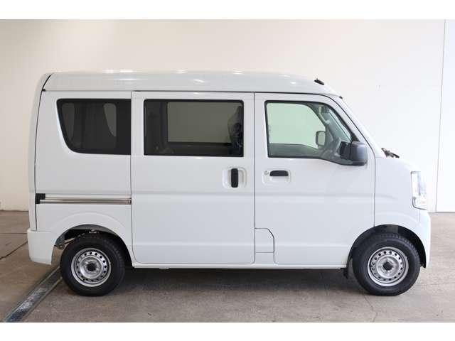ミニキャブバン M 雹害車両 未使用車 フロントパワーウィンドウ 助手席エアバック キーレスキー AC 両側スライド エコモード ASC PS 運転席エアバック パーキングセンサー ABS デュアルブレーキサポート(8枚目)
