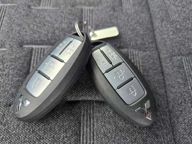 デリカミニ Ｔ　プレミアム　弊社社有車　デジタルミラー　マイパイロット　フルセグＴＶ　ＬＥＤランプ　クルコン　キーレスエントリー　ＡＢＳ　エアバッグ　パワステ　ベンチシート　オートエアコン　ターボ車　フロントカメラ　バックカメラ（15枚目）