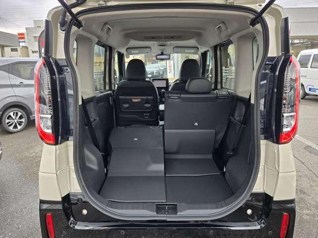 デリカミニ Ｔ　プレミアム　弊社社有車　デジタルミラー　マイパイロット　フルセグＴＶ　ＬＥＤランプ　クルコン　キーレスエントリー　ＡＢＳ　エアバッグ　パワステ　ベンチシート　オートエアコン　ターボ車　フロントカメラ　バックカメラ（17枚目）