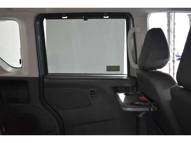 デリカミニ Ｔ　プレミアム　弊社社有車　Ｍナビ　ＴＶ　マイパイロット　衝突軽減装置　ターボエンジン　ナビＴＶ　寒冷地　パワステ　フルタイム４ＷＤ　エアバッグ　ＬＥＤヘッド　ＥＳＣ　サイドカメラ　クルコン　インテリキー　キーフリー（12枚目）