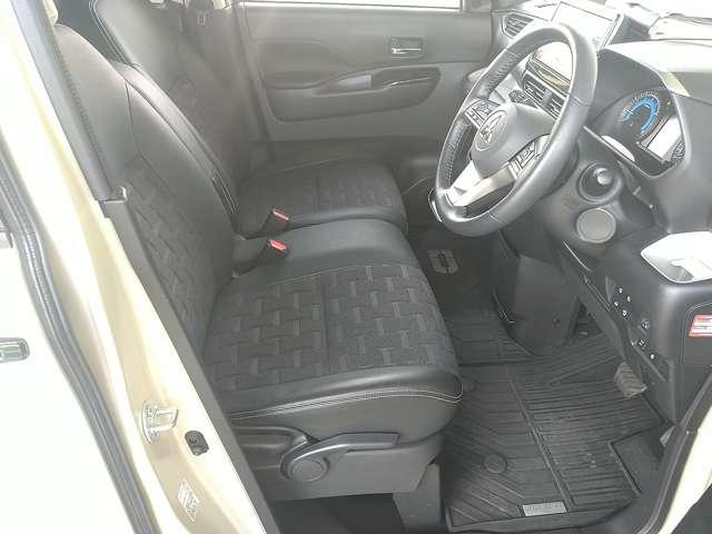 デリカミニ Ｇ　プレミアム　弊社ＦＣレンタカー　Ｍナビ　ＴＶ　マイパイロット　ＬＥＤ　Ａクルコン　シートヒーター　ＥＴＣ　ベンチシート　エアコン　コーナーセンサー　パワステ　アルミホイール　キーレスエントリー　エアバッグ　ＡＢＳ（5枚目）