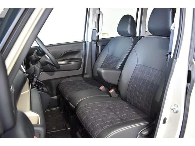 デリカミニ Ｔ　プレミアム　リミテッドエディション　弊社社有車　Ｍナビ　ＴＶ　マイパイロット　（4枚目）