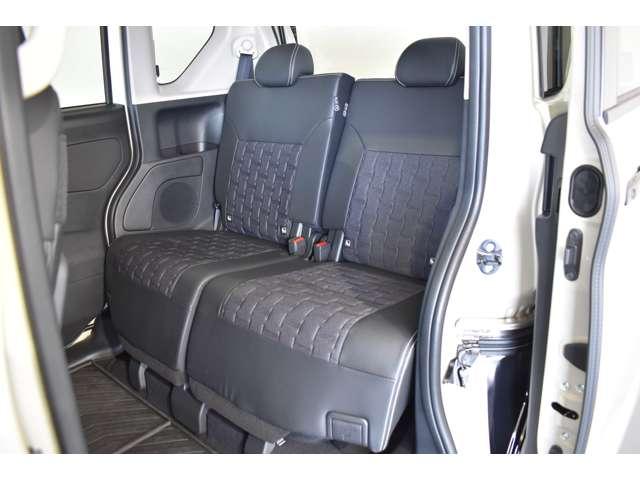 デリカミニ Ｔ　プレミアム　リミテッドエディション　弊社社有車　Ｍナビ　ＴＶ　マイパイロット　（11枚目）