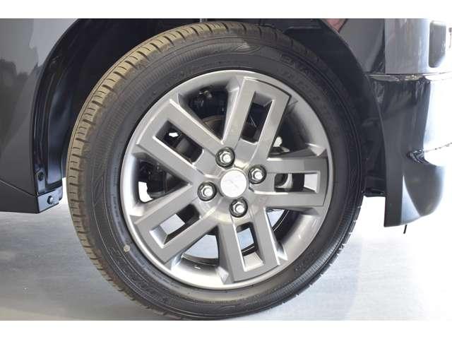 デリカミニ Ｔ　プレミアム　リミテッドエディション　弊社社有車　Ｍナビ　ＴＶ　マイパイロット　（20枚目）