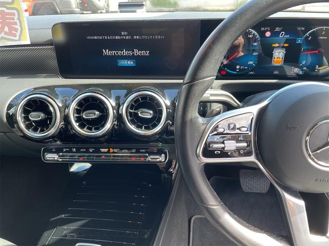 ＣＬＡクラス ＣＬＡ２００ｄ　クリアランスソナー　オートクルーズコントロール　衝突被害軽減システム　ナビ　ＴＶ　アルミホイール　オートライト　ＡＴ　キーレスエントリー　盗難防止システム　パワーシート　ＡＢＳ　エアコン（2枚目）