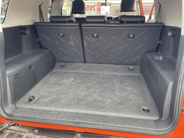 ＦＪクルーザー カラーパッケージ　４ＷＤ　ＥＴＣ　クリアランスソナー　ＴＶ　アルミホイール　ＡＴ　ＣＤ　ＤＶＤ再生　Ｂｌｕｅｔｏｏｔｈ　ＥＳＣ　エアコン　パワーステアリング　パワーウィンドウ（15枚目）