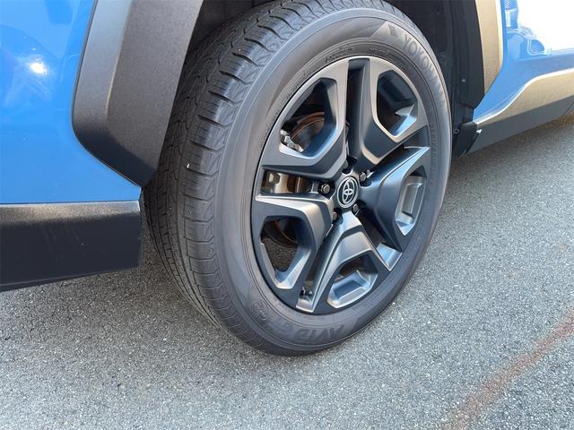 RAV4 アドベンチャー 4WD ドライブレコーダー バックカメラ オートクルーズコントロール レーンアシスト パワーシート 衝突被害軽減システム ナビ オートマチックハイビーム オートライト LEDヘッドランプ(19枚目)