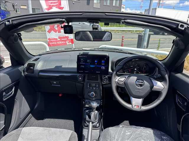 GR SPORT 新車未登録 5速MT車 LEDヘッド シートヒーター BBSアルミホイール スマートキー オートエアコン オートライト 電動オープン 本革ステアリング ステアリングスイッチ 横滑り防止(2枚目)