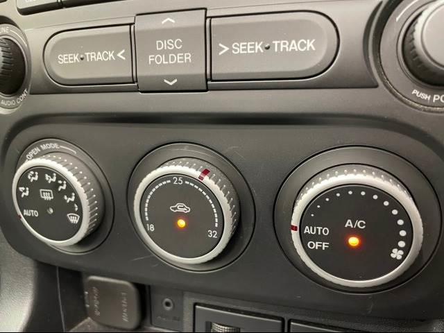 RS 6MT 黒革シート シートヒーター 純正アルミ ETC アドバンスドキー エアコン 純正BOSEオーディオ FM/AMラジオ CD AUX ステアリングスイッチ(13枚目)