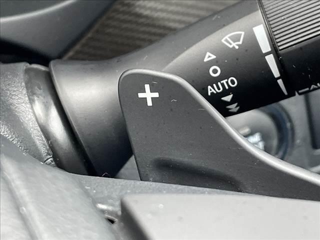 Li ダイアトーンサウンドナビ フルセグTV レザーシート ETC 車線逸脱警報 クルーズコントロール 純正17インチAW ドラレコ オートエアコン パドルシフト スマートキー プッシュスタート(5枚目)