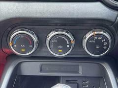 【オートエアコン】車内温度をセンサーが感知してご希望の車内温度に調整してくれます！ 6