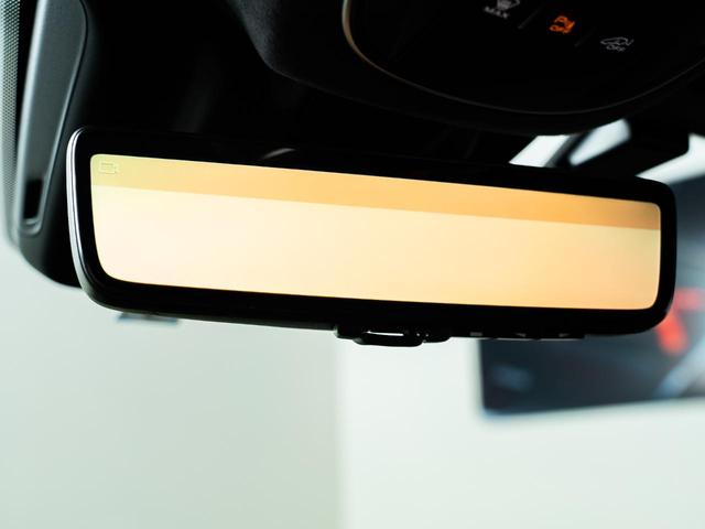 ベースグレード　認定保証２年　２３’年モデル　カーボンブレーキ　カーボンインテリアパッケージ　２０インチＣｏｒｓａホイール　プレミアムレザー＆アルカンターラインテリア　サスペンションリフター　ブルーブレーキキャリパー(24枚目)