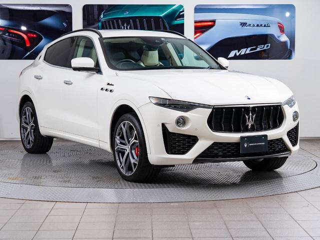 レヴァンテ モデナ　認定保証２年付　サンルーフ　アルカンターラヘッドライニング　２１インチヘリオスホイール　フルプレミアムレザー　Ｈａｒｍａｎ／Ｋａｒｄｏｎサウンド　フロントシートヒーター　フロントシートベンチレーション（15枚目）