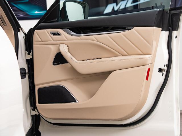 レヴァンテ モデナ　認定保証２年付　サンルーフ　アルカンターラヘッドライニング　２１インチヘリオスホイール　フルプレミアムレザー　Ｈａｒｍａｎ／Ｋａｒｄｏｎサウンド　フロントシートヒーター　フロントシートベンチレーション（46枚目）