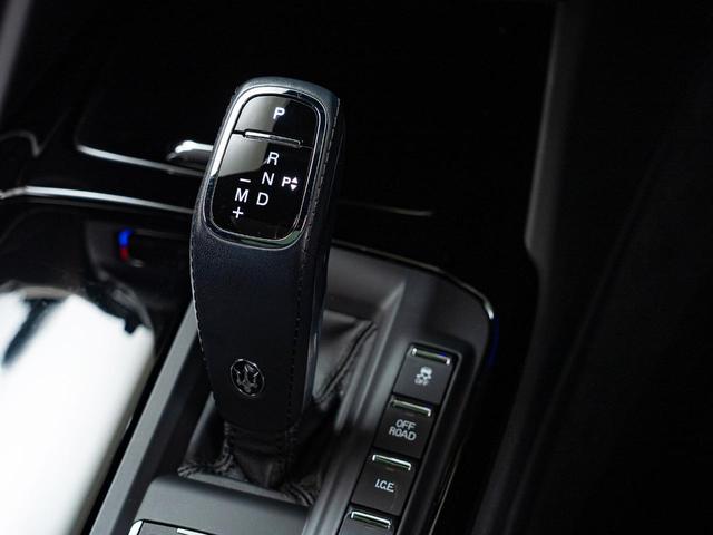 レヴァンテ グランスポーツ 認定保証2年付 サンルーフ フルプレミアムレザー 20インチアレスダークミロンホイール フロントリアシートヒーター harman/kardonサウンド ヘッドレストトライデントステッチ(63枚目)