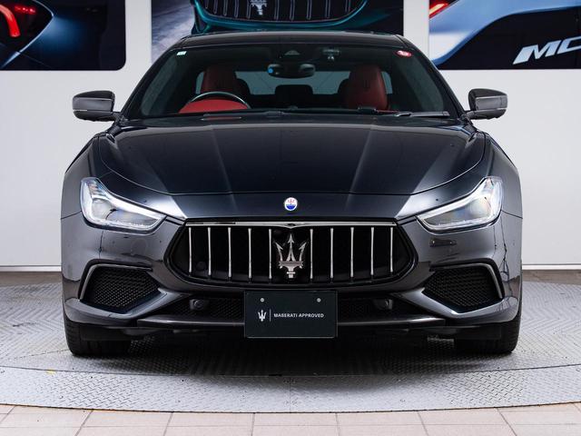 ギブリ リベッレ 認定保証2年付 国内限定30台 インテリアカーボンPKG ドライバーアシスタンスPKG フルカーボンキット サンルーフ ドリルドフルプレミアムレザー アルカンタラヘッドライニング B&Wサウンド(15枚目)