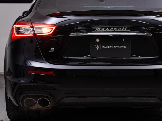 ギブリ リベッレ 認定保証2年付 国内限定30台 インテリアカーボンPKG ドライバーアシスタンスPKG フルカーボンキット サンルーフ ドリルドフルプレミアムレザー アルカンタラヘッドライニング B&Wサウンド(23枚目)