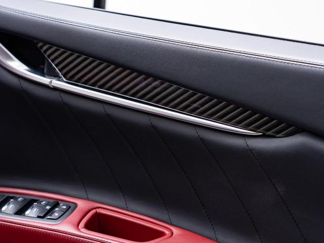 ギブリ リベッレ 認定保証2年付 国内限定30台 インテリアカーボンPKG ドライバーアシスタンスPKG フルカーボンキット サンルーフ ドリルドフルプレミアムレザー アルカンタラヘッドライニング B&Wサウンド(59枚目)