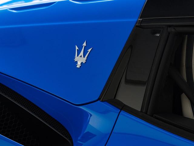 クーペ ベースグレード 認定保証2年付 OP330 インテリアカーボンパッケージ ブルーインフィニート サスペンションリフター SonusFaberハイプレミアムサウンドシステム レッドキャリパー(16枚目)