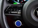 車両の情報をステアリングで操作、確認できます。