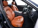 オプションのプレミアムレザーは非常に巧みで、イタリアが誇る伝統が息づいています。