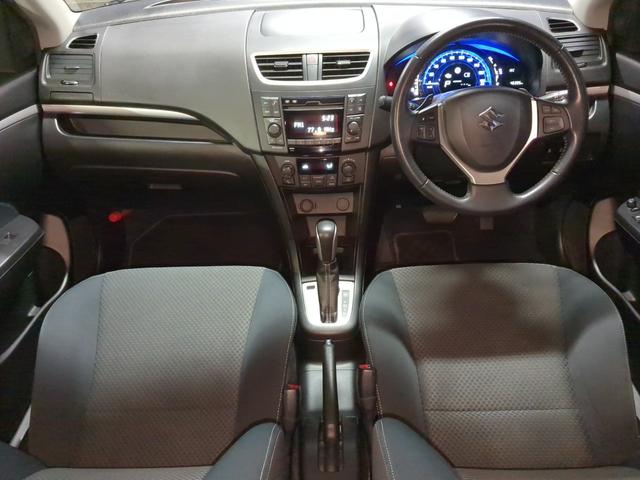 スイフト RS-DJE 禁煙/HID/クルーズコントロール/オートライト/スマートキー/プッシュスタート/ステアシフト/純正16インチアルミホイール/(8枚目)